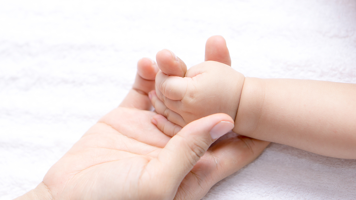 3 ขั้นตอนการดูแลภาวะตัวเหลืองในทารกแรกเกิดสำหรับคุณแม่มือใหม่